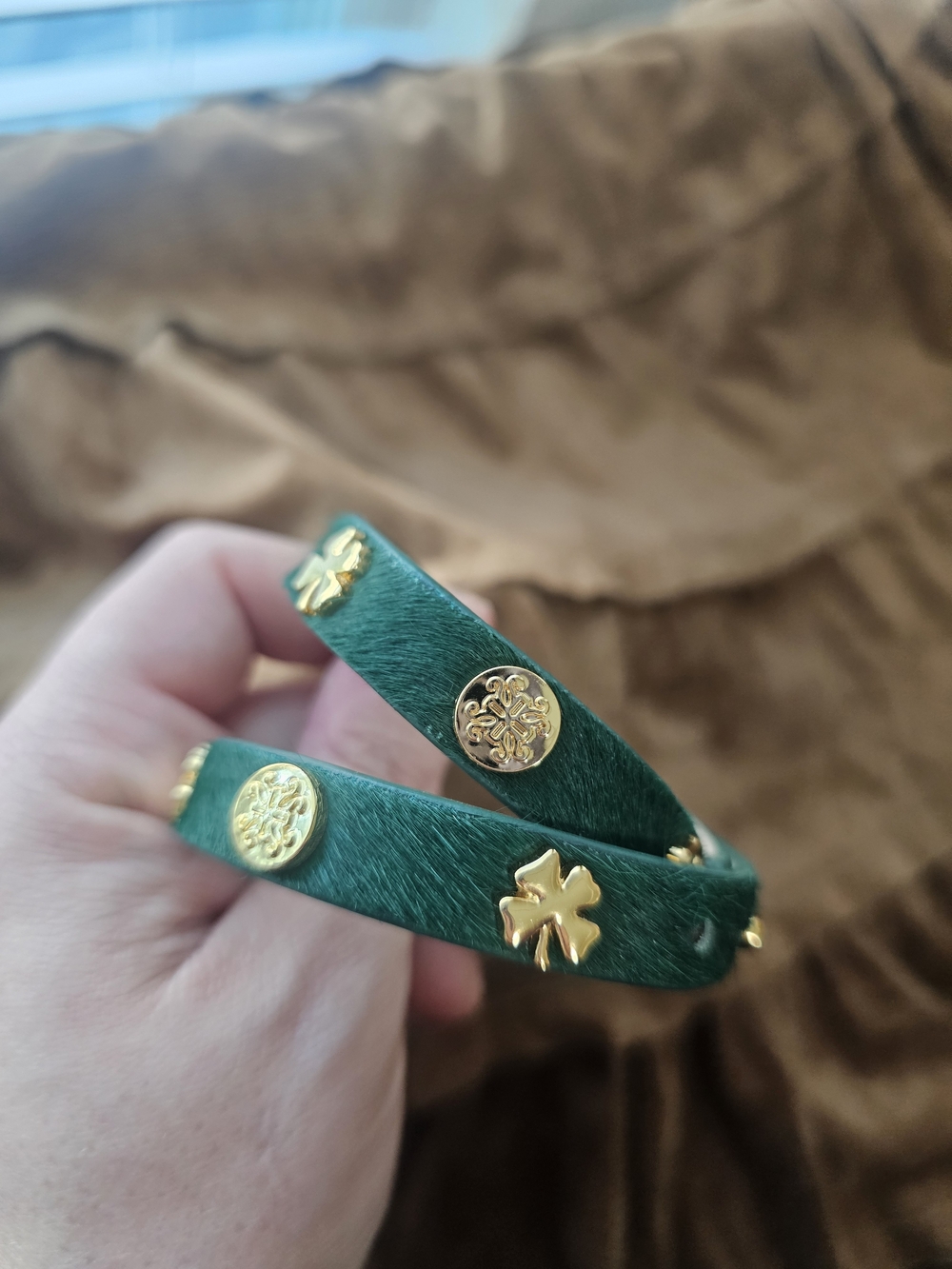 Rustic Cuff Green Calf Hair Clover Double Wrap Bracelet EUC